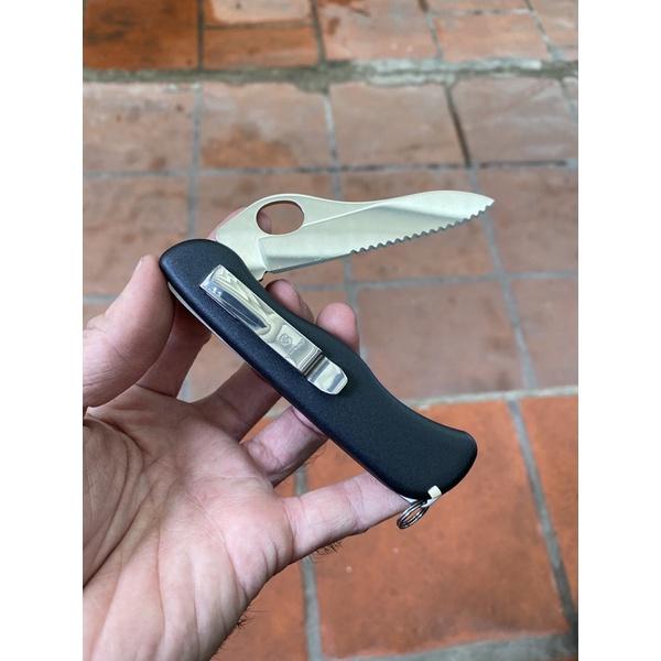 Victorinox Sentinel Onehand Clip bản lưỡi răng cưa, new 100% Fullbox