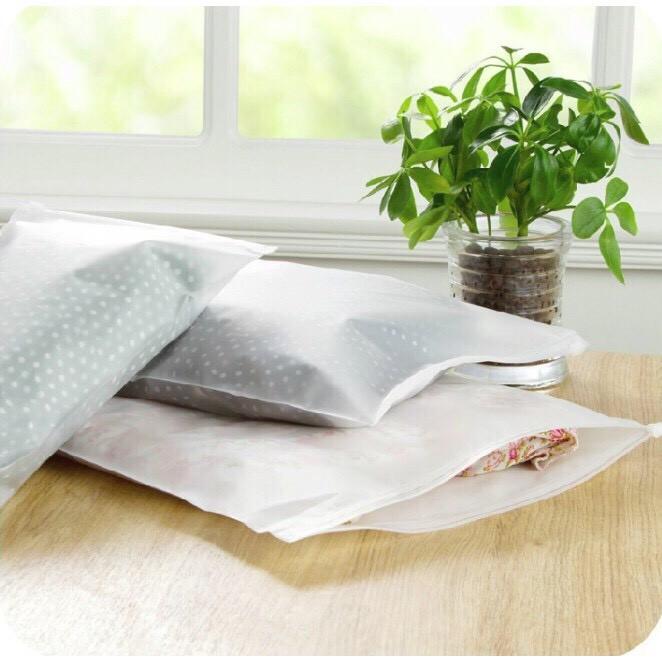 Túi zip lụa mờ, túi zip có khóa kéo đựng quần áo size 30x40 cm chuyên đựng set đồ bộ