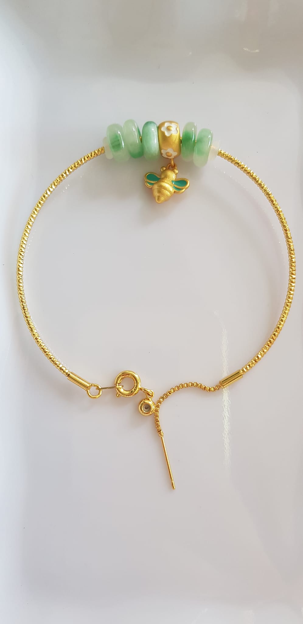 Vòng Tay charm xinh đẹp 5 đồng tiền đá cẩm thạch tự nhiên Vòng tay phối charm hình Chú Ong Xinh xắn vòng màu vàng khoen rút xinh Nữ đeo dễ thương ạ