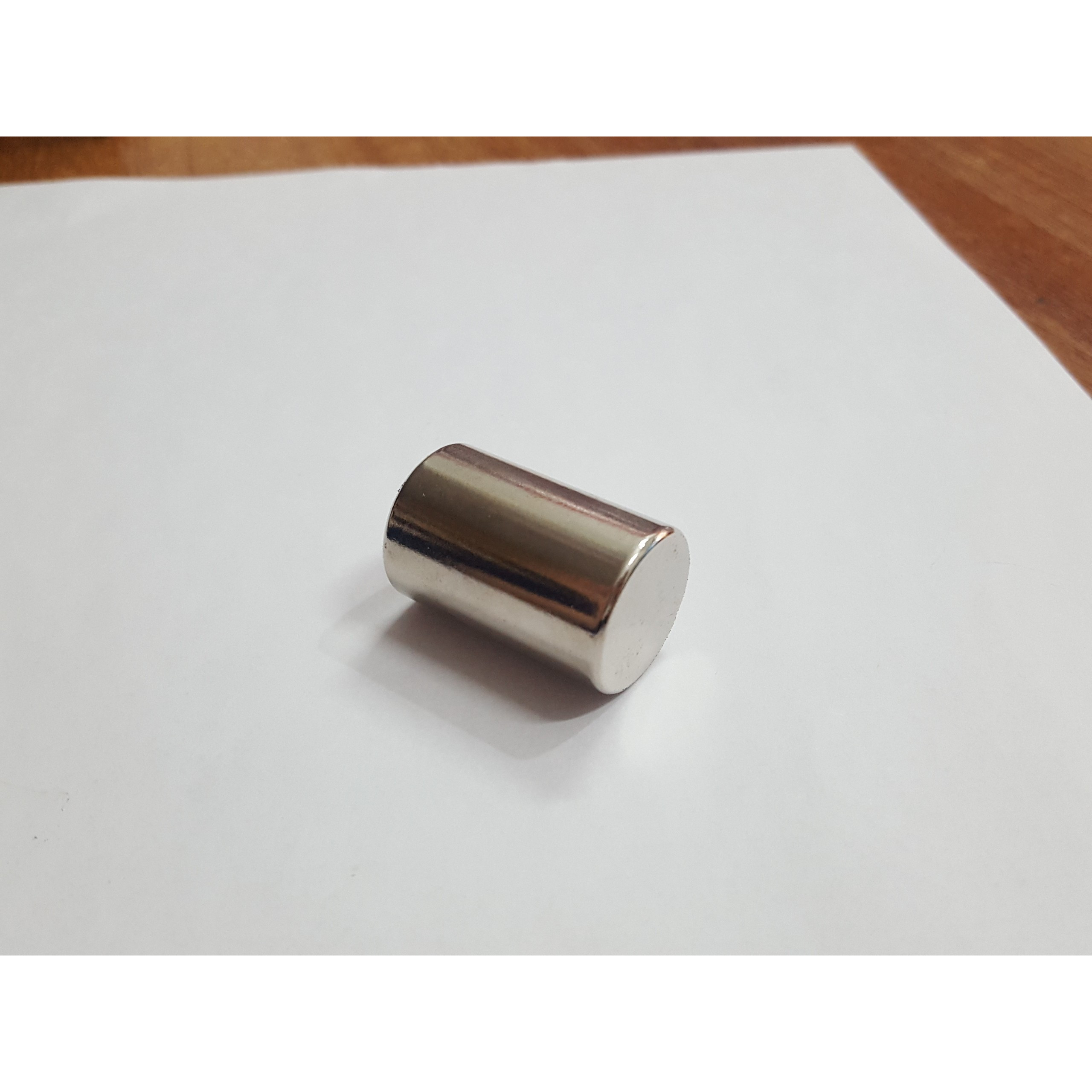 Nam châm viên trắng hình trụ 20x30mm