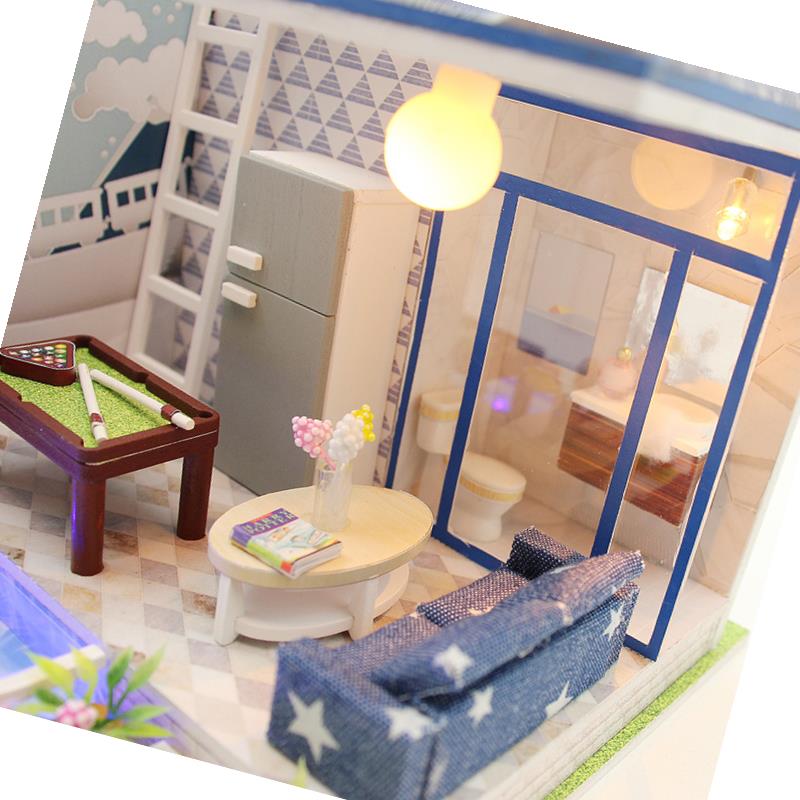 Mô hình nhà DIY Doll House Shining Star Kèm Mica Chống bụi