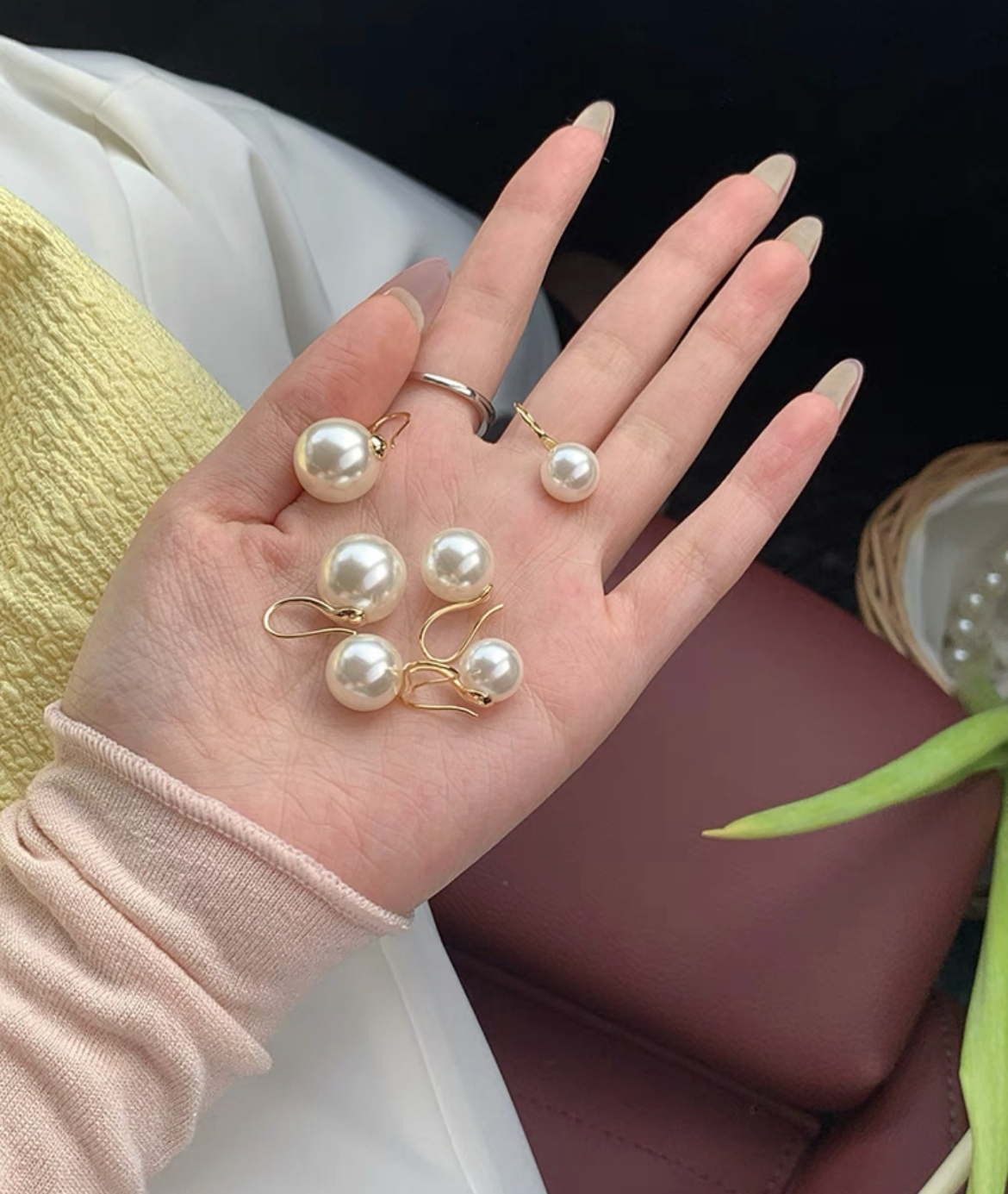 Khuyên tai ngọc móc tai sang trọng