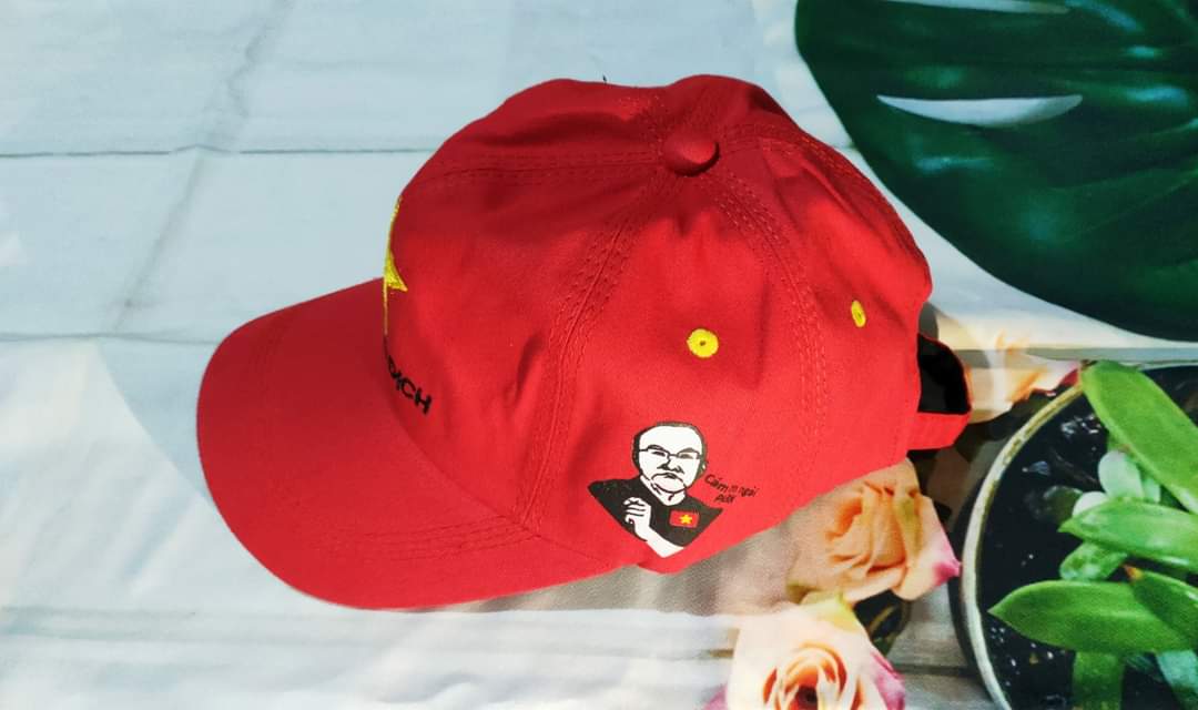 Nón Kết Thêu Chữ & Sao vàng Việt Nam.