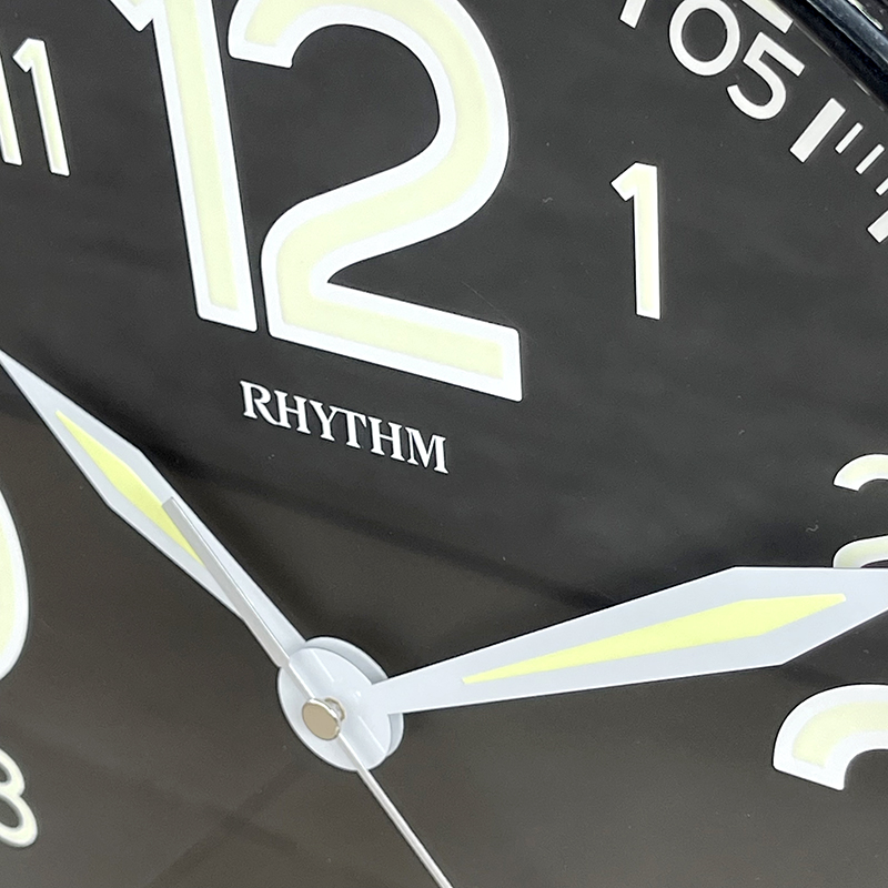 Đồng hồ Rhythm CMG499BR02 Kt 31.0 x 4.5cm, 735g Vỏ nhựa. Dùng Pin.
