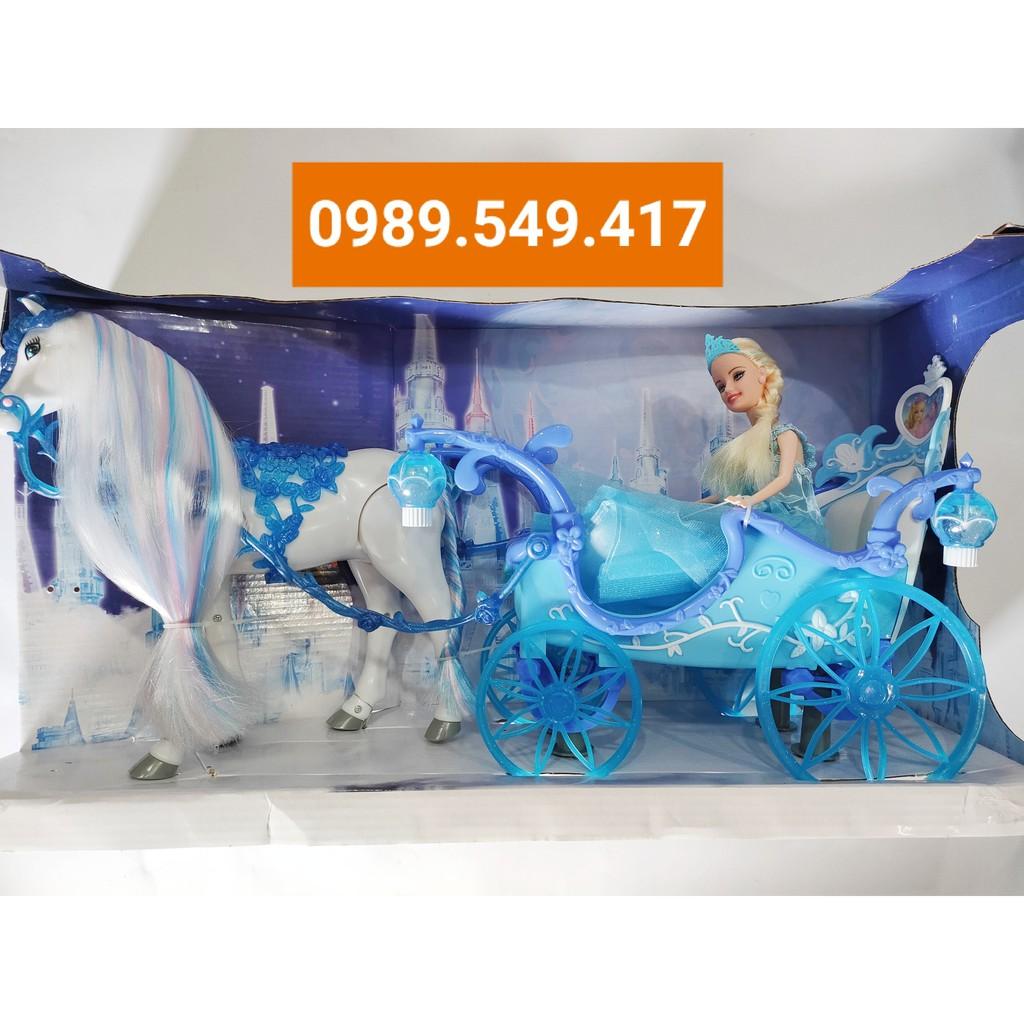 Đồ chơi trẻ em - Xe ngựa bằng nhựa di chuyển được, chở búp bê công chúa xinh xắn