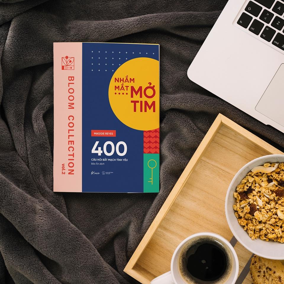 Sách  Nhắm mắt  Mở tim: 400 Câu hỏi bắt mạch tình yêu - Skybooks - BẢN QUYỀN