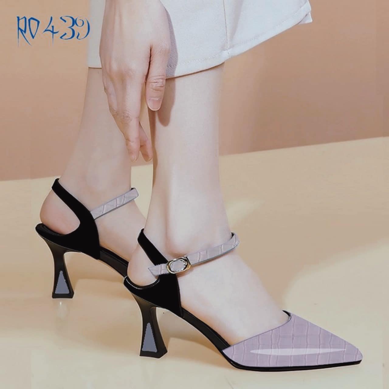 Sandal cao gót nữ da vân, quai da lộn - ROSATA - RO439 - 7F - Tím - HÀNG VIỆT NAM - BKSTORE