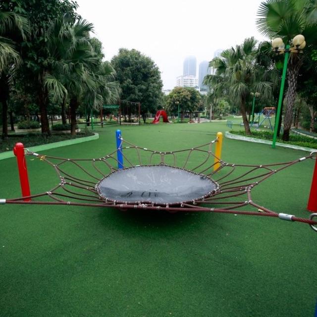 Tấm cỏ nhân tạo .Khổ 1 x 1m. Loại cao cấp.Trang trí nhà cửa, sân vườn.An toàn với trẻ nhỏ.Bảo hành 2 năm .