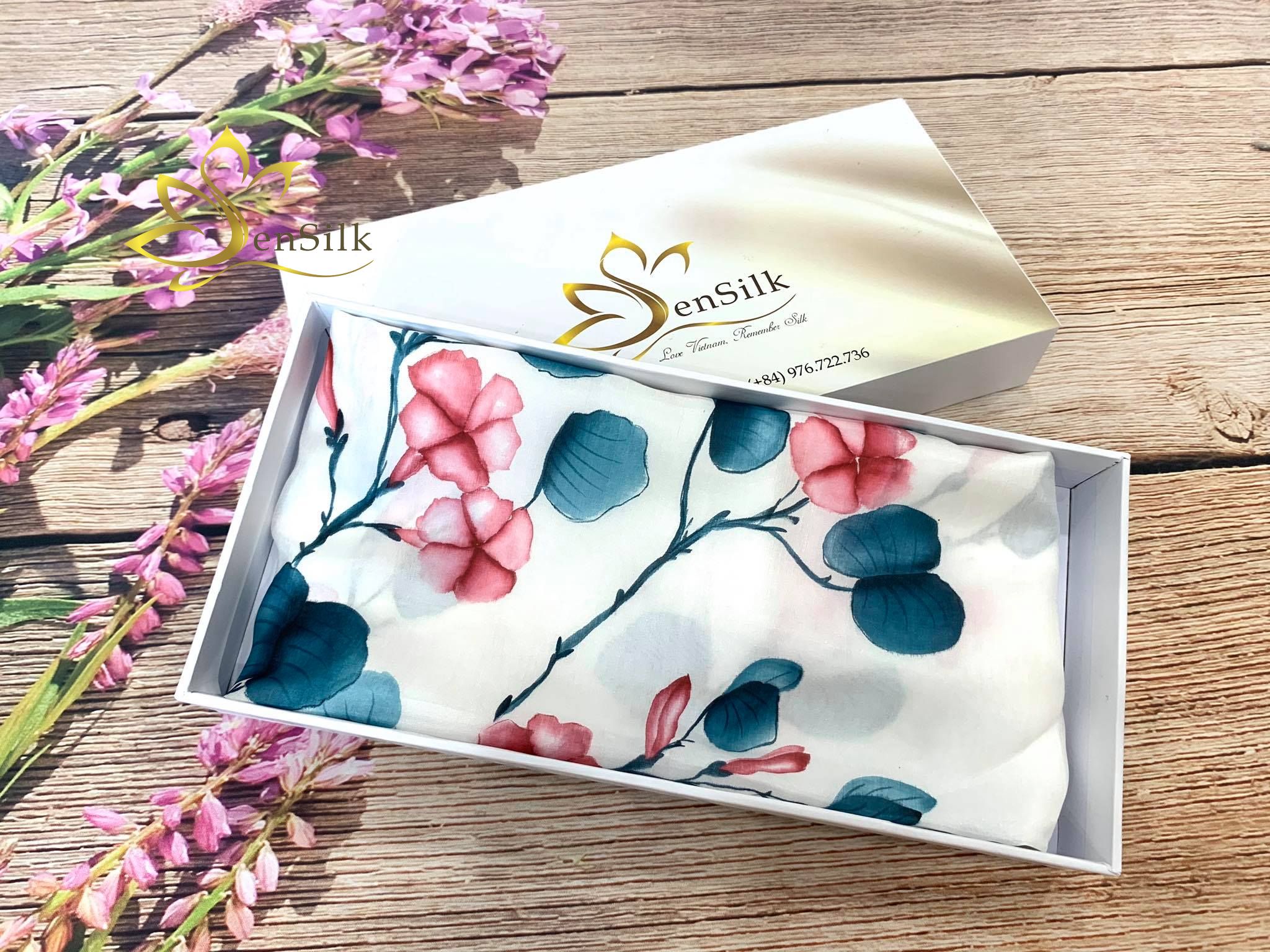 Khăn Lụa Tơ Tằm Vẽ Hoa Muống Biển SenSilk, Khăn Vuông Thời Trang