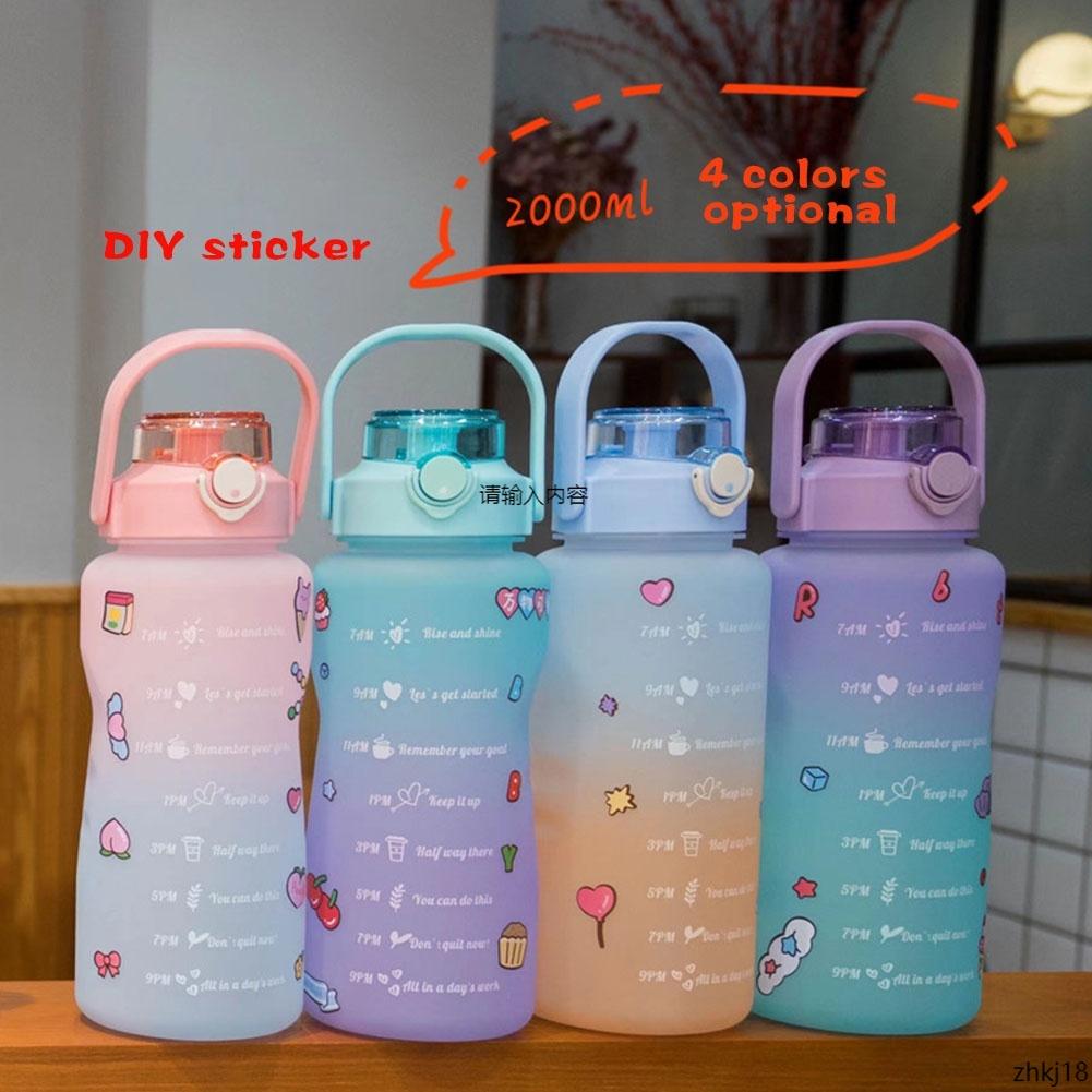 Bình Nước 2L Dung Tích Lớn Có Ống Hút Màu Gradient/ Matte Bằng Nhựa Chống Rơi Vỡ