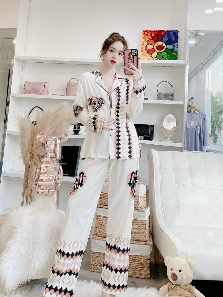 Bộ Pyjama Dài Tay Lụa Latin nữ vương Luxury