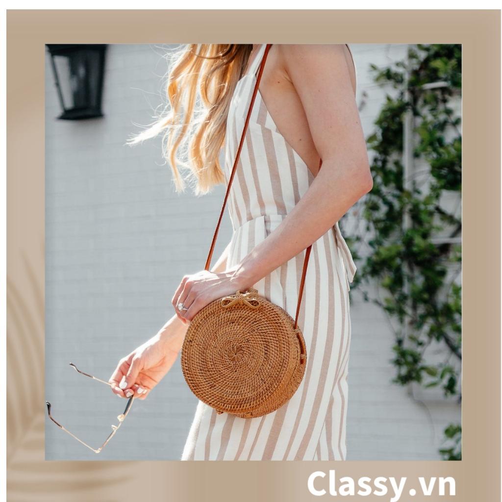Túi mây tre đan Classy Việt Nam đi biển hình tròn bằng mây tre đan cao cấp, kiểu dáng Vintage T330