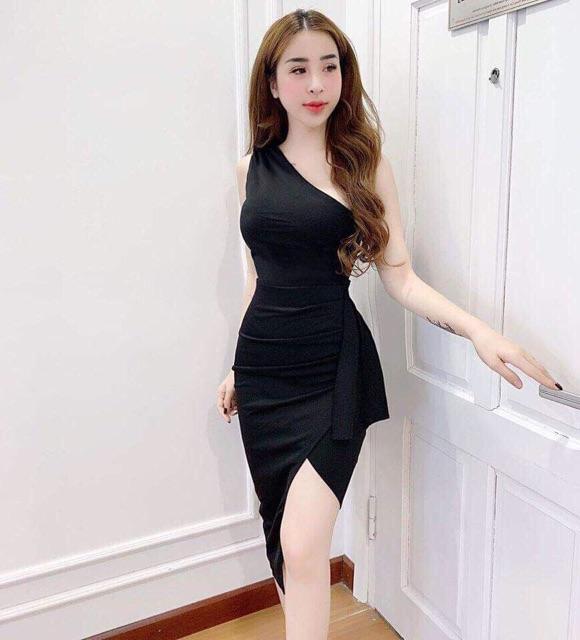 Đầm body lệch vai xếp ly bèo eo kèm mút