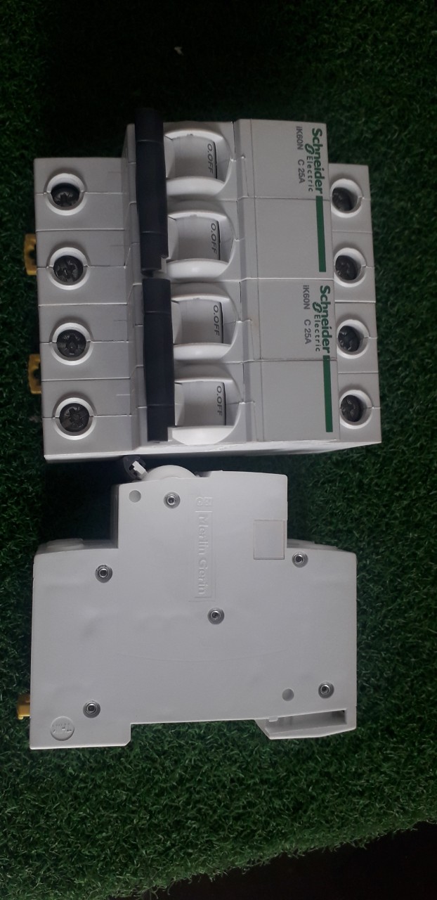 Cầu dao MCB 2P-25A 6kA A9K27225 Schneider
