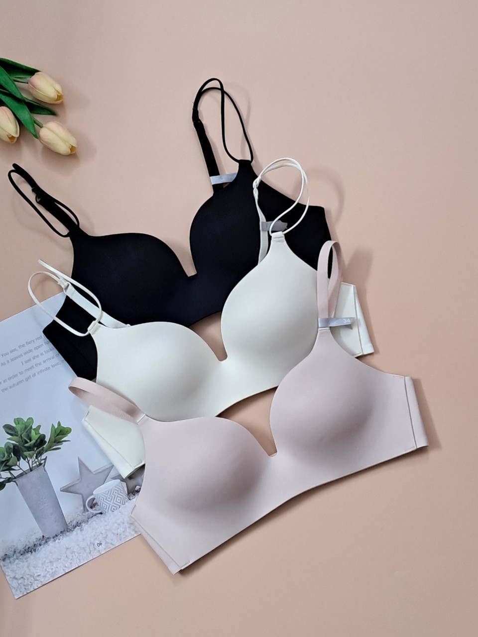 Áo ngực nữ không gọng mút đúc đệm mút dày 3cmn VICCI AV.240 không đường may nâng đẩy ngực cao cấp