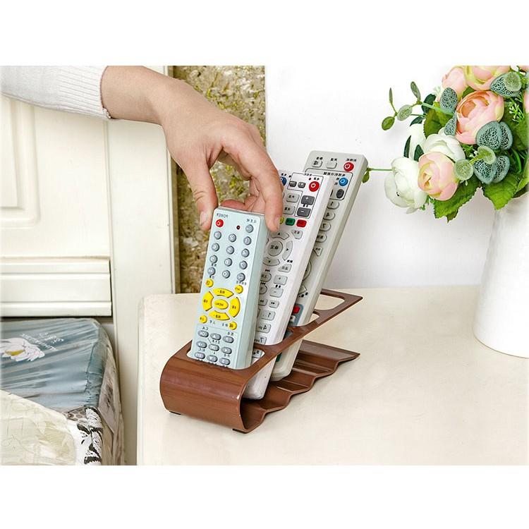 Giá Để Remote 4 Trong 1 Tiện Lợi