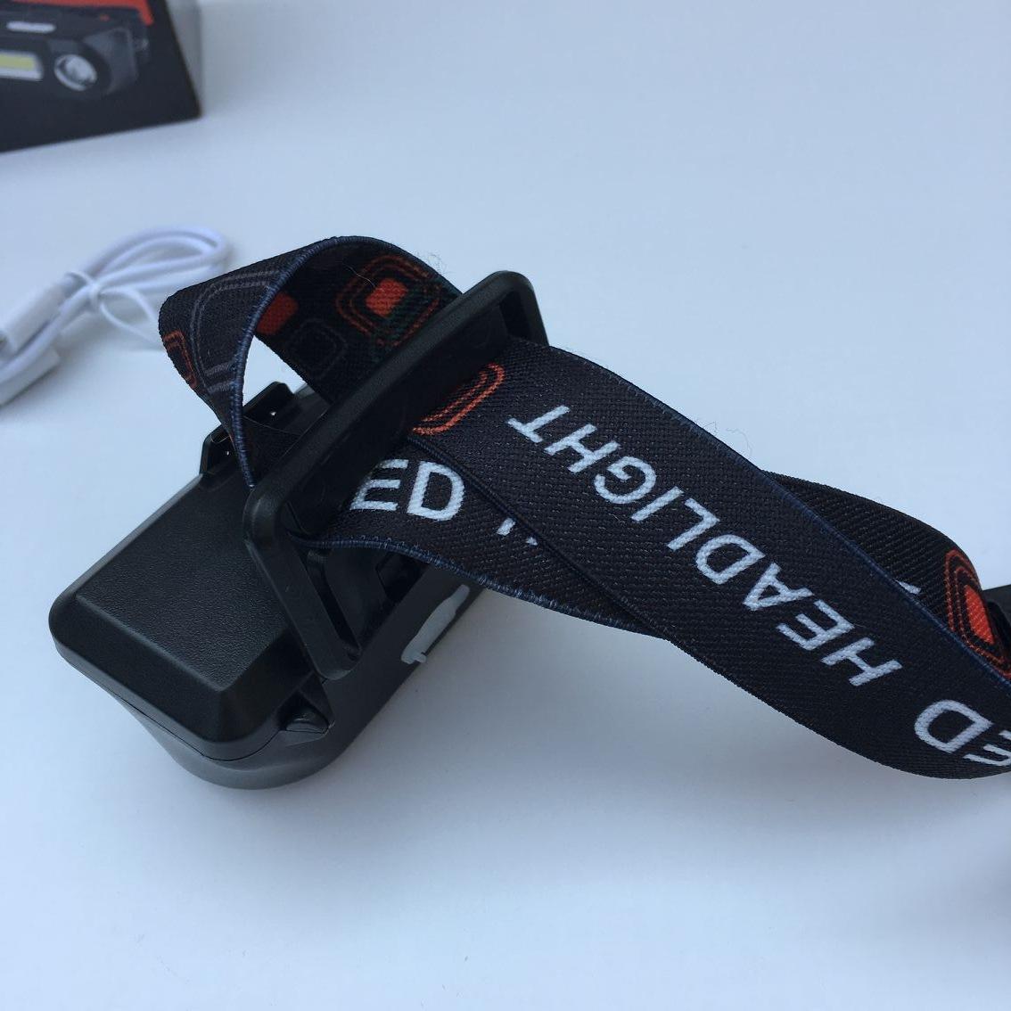 Đèn pin đội đầu