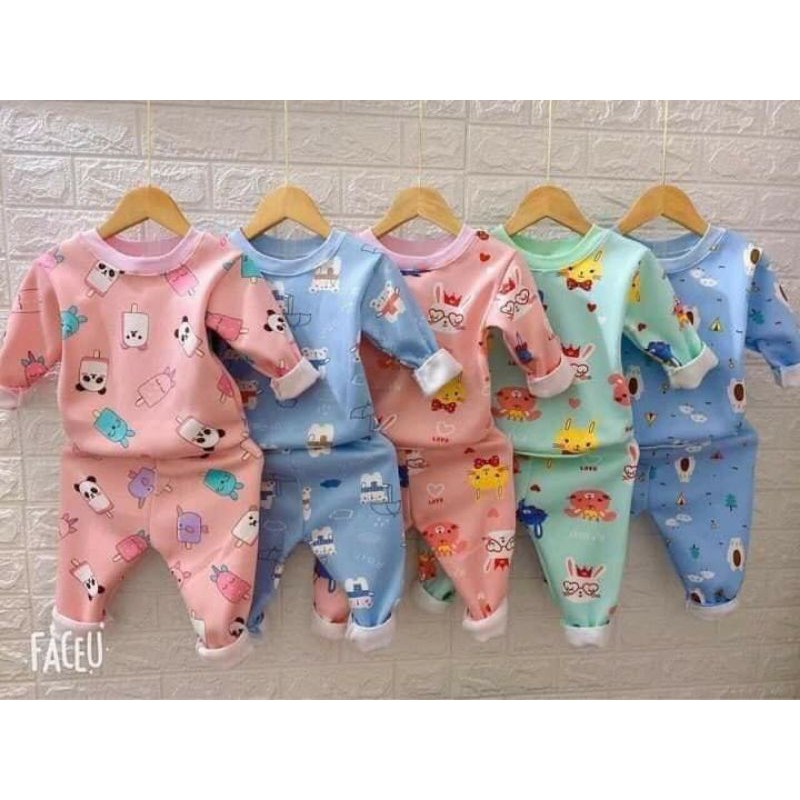 Combo 2 bộ nỉ lót lông cho bé gái họa tiết ngẫu nhiên