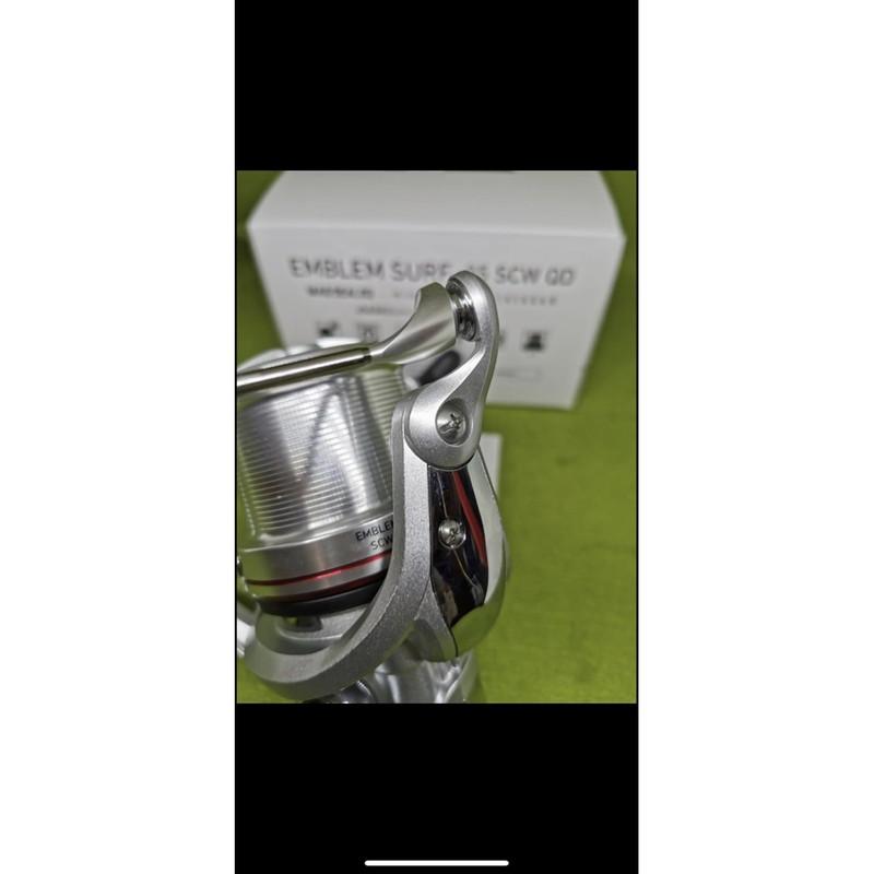 Máy câu Daiwa Emblem Surf 35 SCW QD