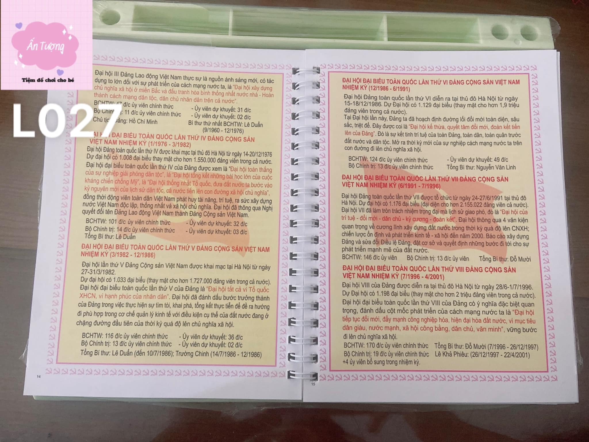 Lịch Tết 2024 - Xuân Giáp Thìn - Lịch để bàn 52 tuần Vạn Xuân đế nhựa lò xo giữa,NXB Khoa học