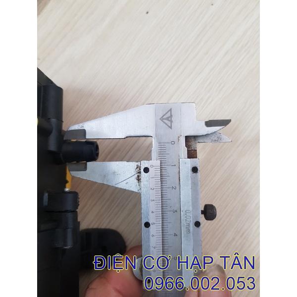 MÁY BƠM TĂNG ÁP -12V LƯU LƯỢNG 5L/phút -ứng dụng làm bộ rửa xe phun sương tưới cây tưới lan