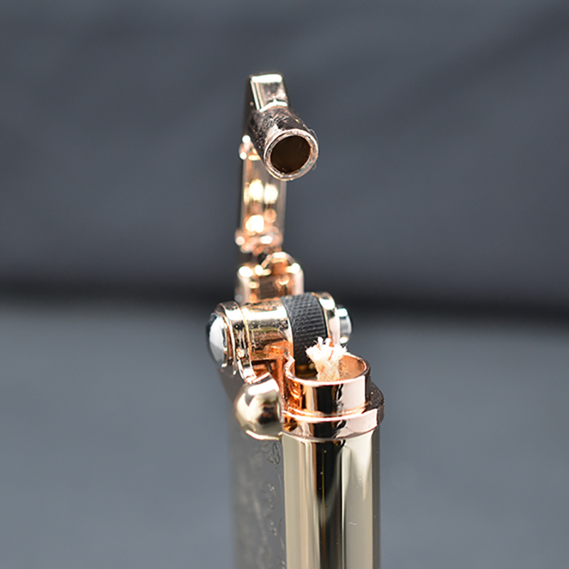 Vỏ Hột Quẹt Bật Lửa Xăng Đá Chief CF018-11 Họa Tiết Hình Rồng Cuộn Cực Đẹp Đánh Lửa Tự Động - KHÔNG XĂNG