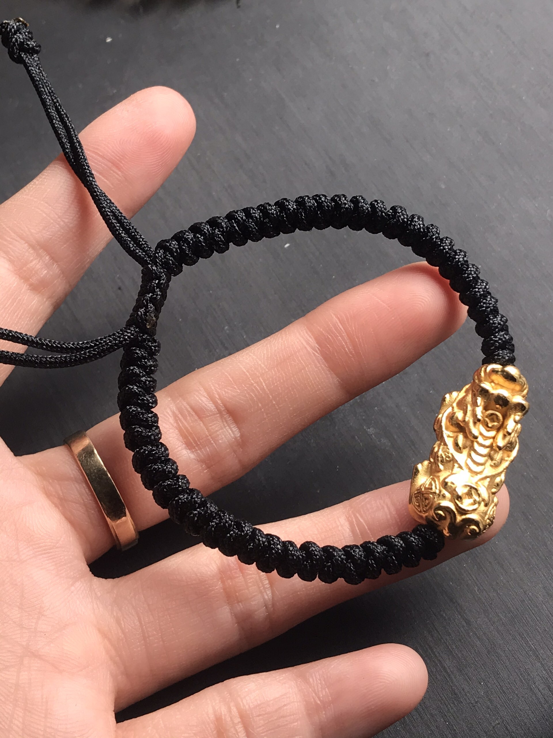 Tỳ hưu bạc mạ vàng tết dây đen siêu xinh