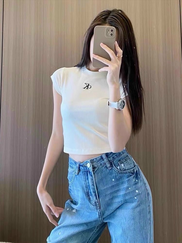 ÁO THUN CK NỮ CỘC TAY CỰC HOT TỪ 35-65KG DÀNH CHO NỮ