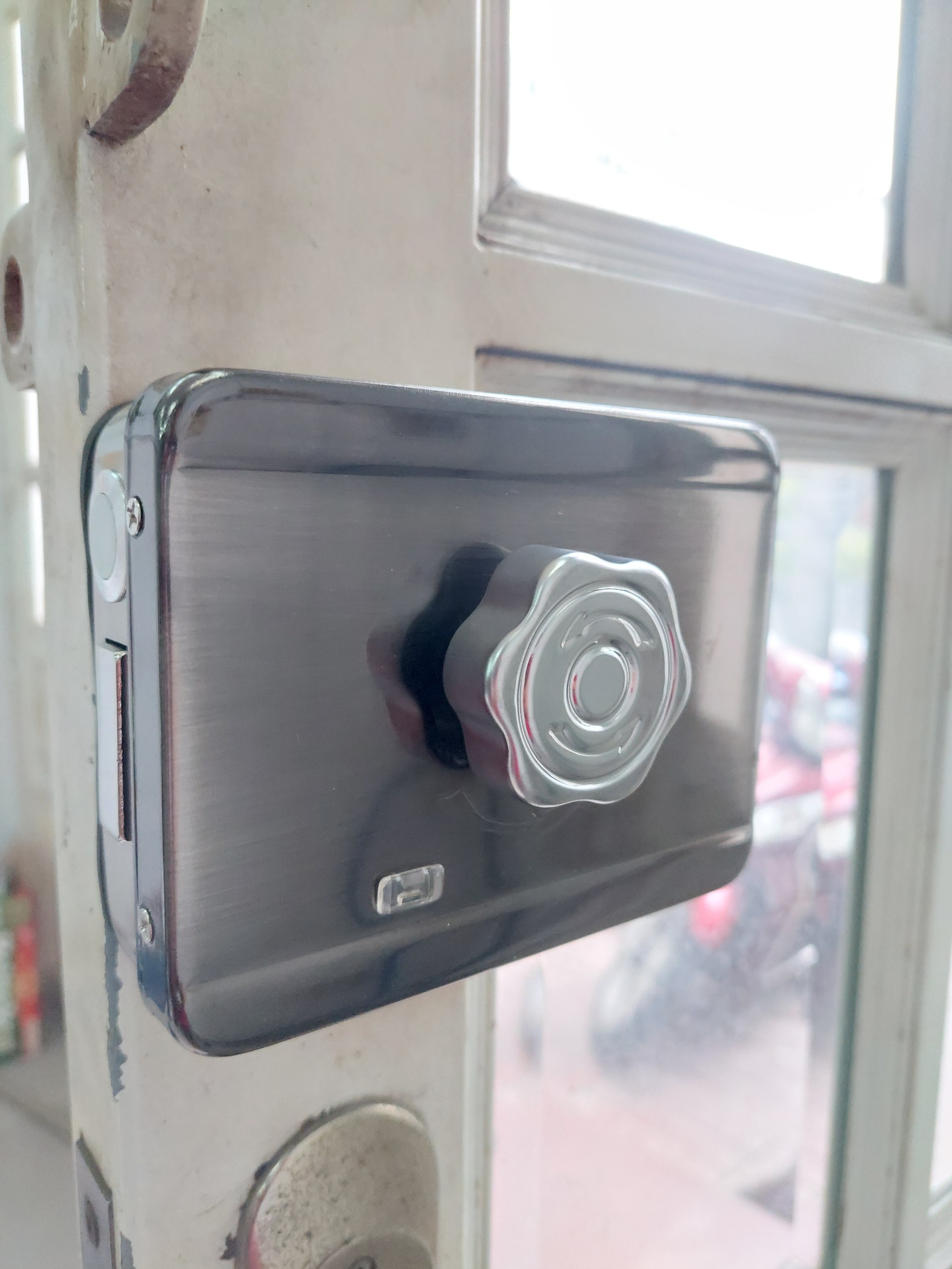 Khóa thông minh chống nước G04RW- 1 Mặt vân tay + Remote + App Tuya wifi ( Hàng nhập khẩu)