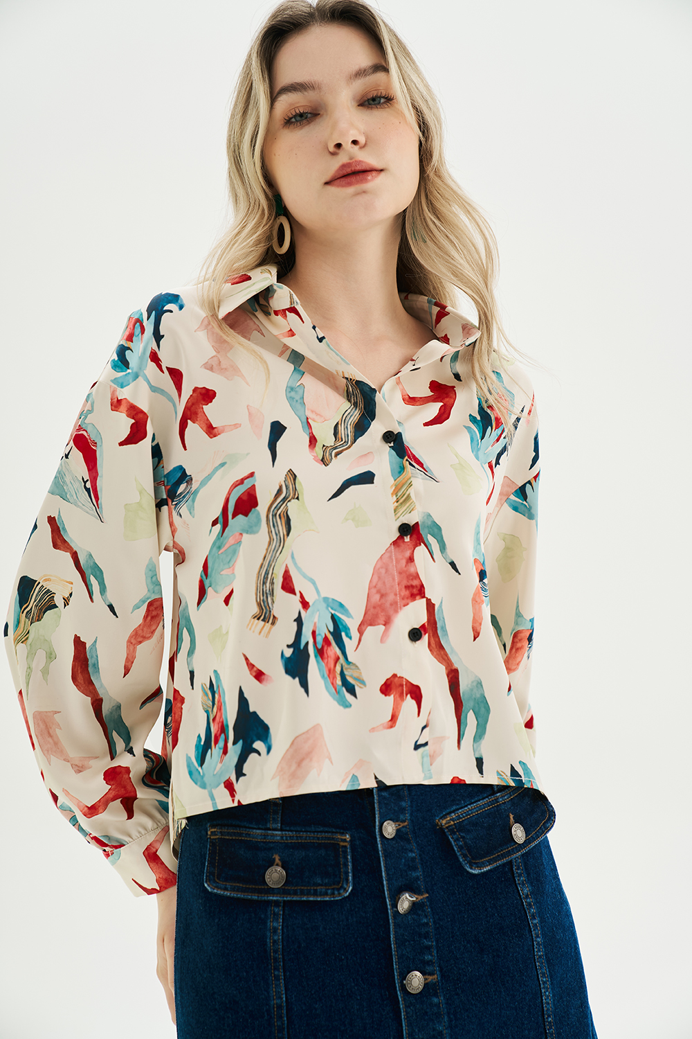 Áo sơ mi Shirts lụa bóng trắng in họa tiết 313SH1004 ADORE DRESS