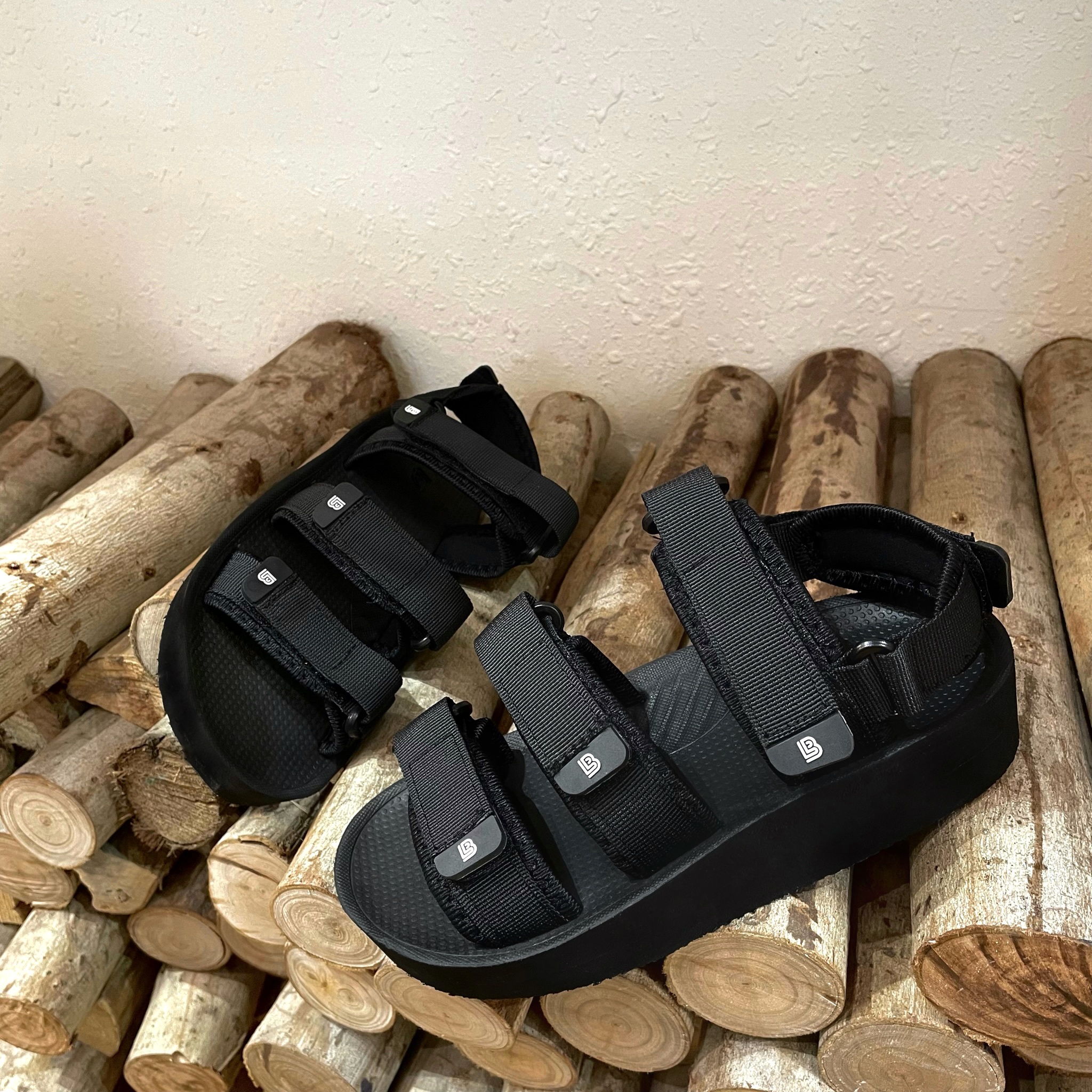Giày Sandal Nữ The Bily 04W 3 Quai Ngang - Màu Đen BL04WD