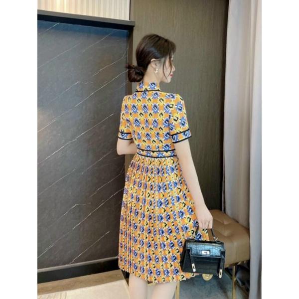 HÀNG NHẬP - ĐẦM XÒE LỤA IN HỌA TIẾT CỔ SƠ MI CHÂN VÁY XẾP LY