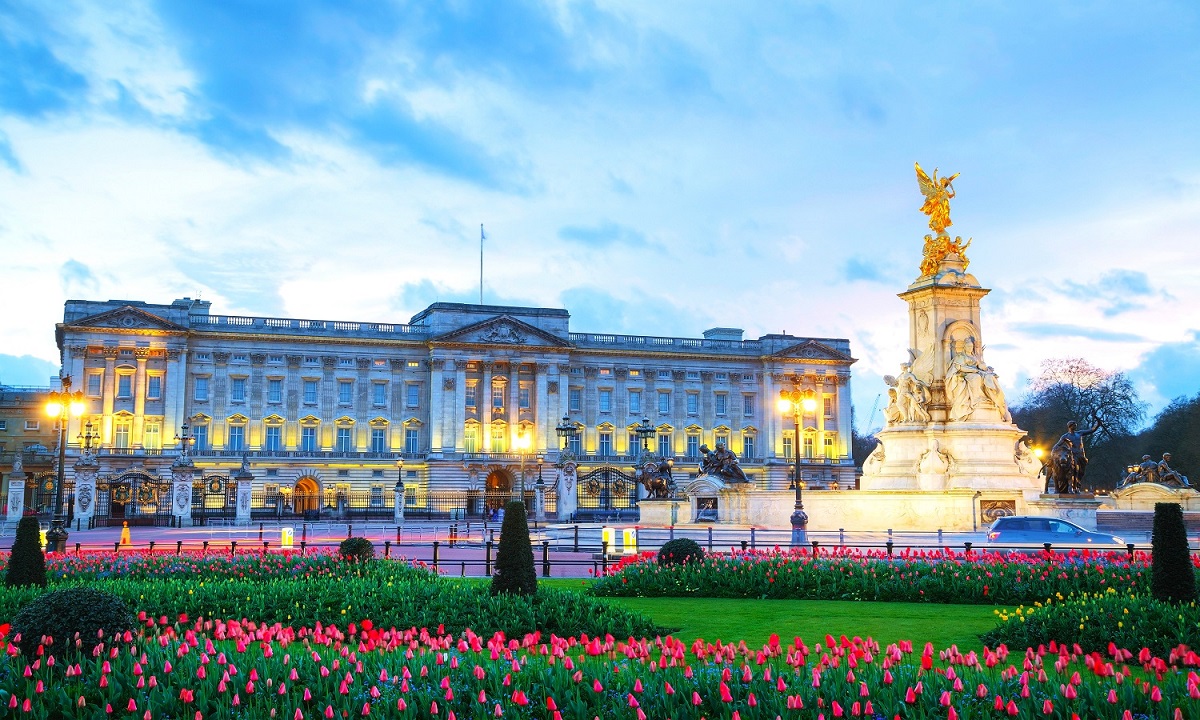Bộ tranh xếp hình cao cấp 1500 mảnh – Điện Buckingham, Anh (60x100cm)