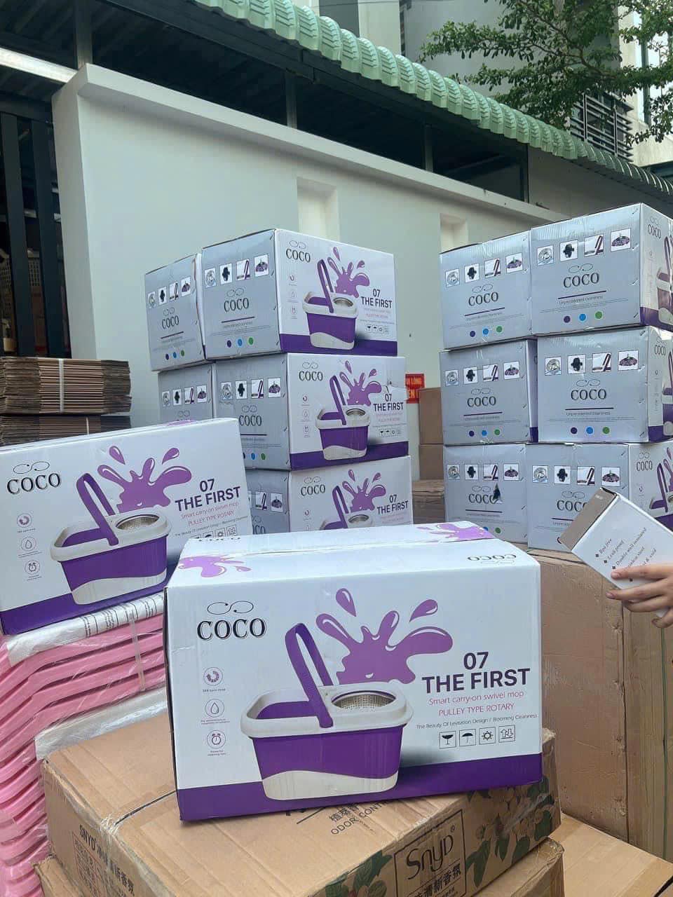 Bộ lau nhà tròn xoay 360 Coco 07 Tặng kèm 2 bông lau