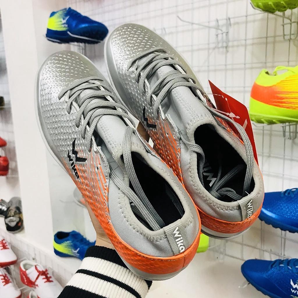 2 chiếc giày đá banh phủi thể thao chính hãng Wiiiiika Flash đế TF cổ thun Xám 2022 siêu đỉnh