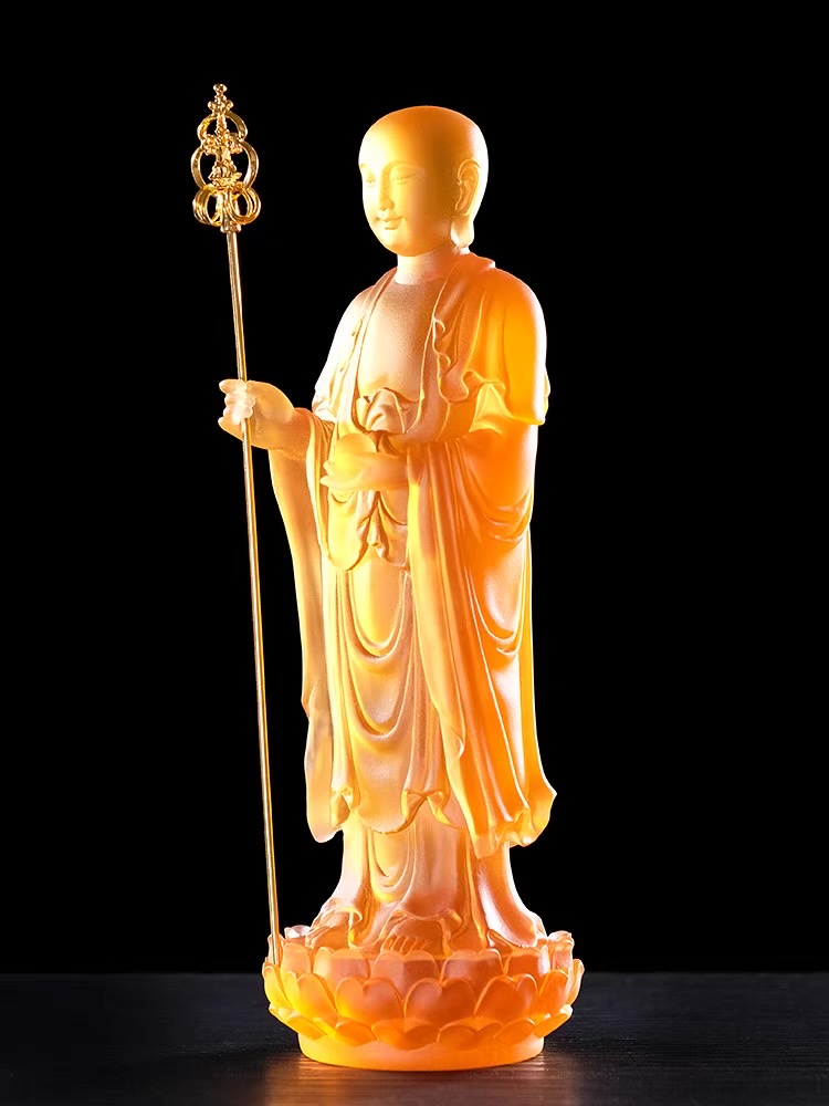 Tôn tượng Địa Tạng Bồ Tát bằng đá liuli