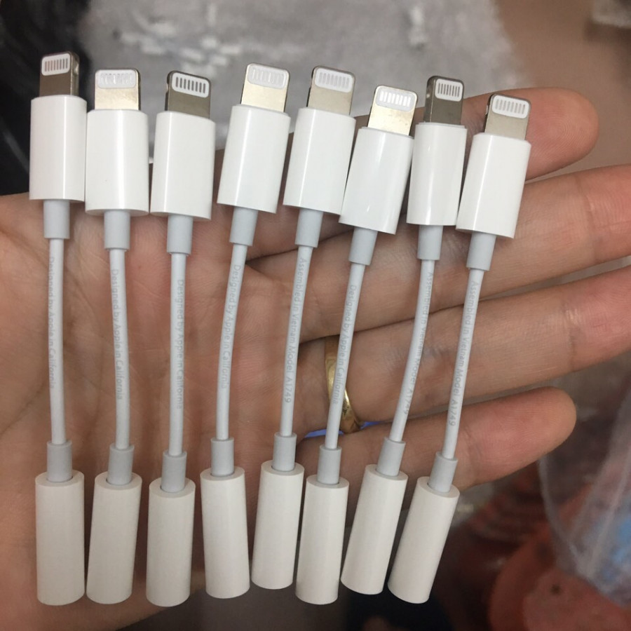 Cáp chuyển đổi dùng cho tai nghe iphone 7,8, iphone x