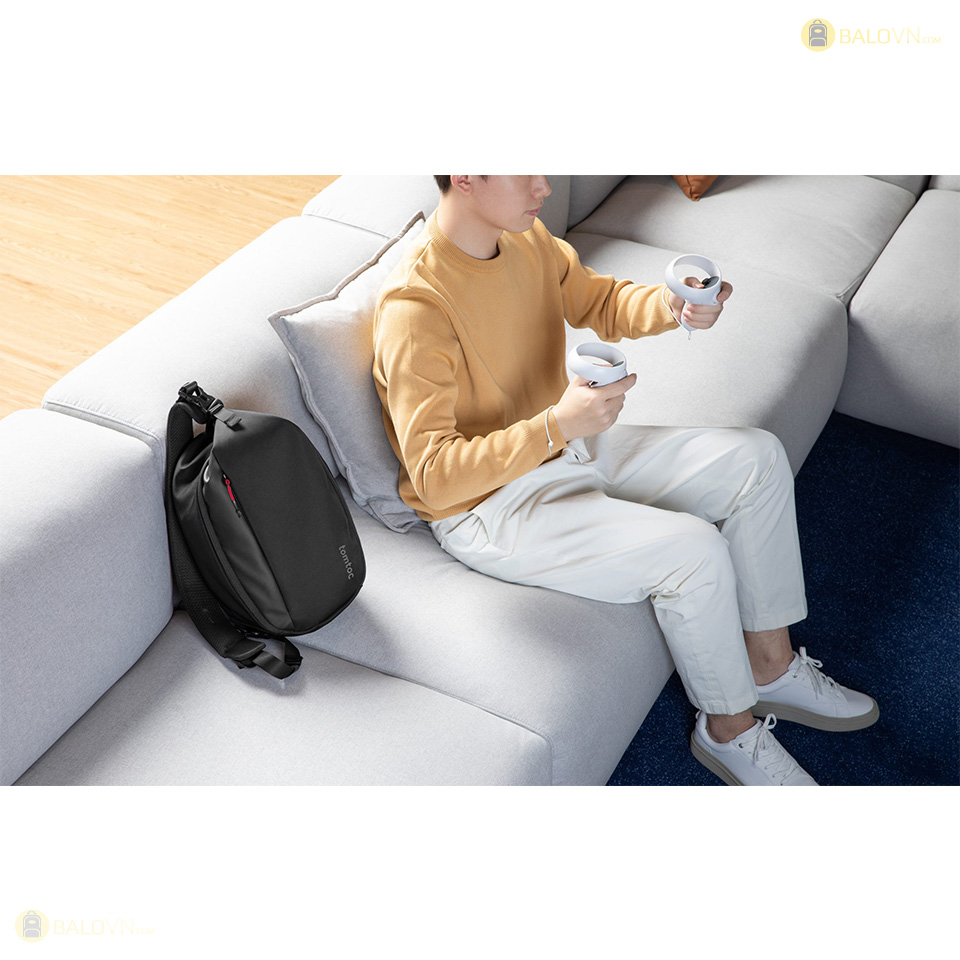 Túi đeo chéo Tomtoc A0530D1 Meta/Oculus Quest 2 Sling Bag