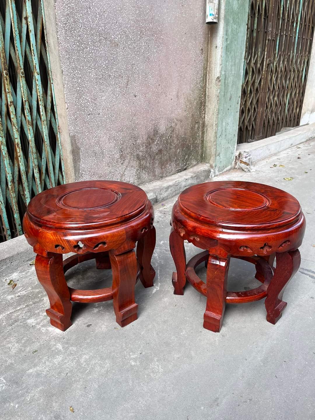 Đôn tròn gỗ hương cao cấp cao 30cm mặt 30cm