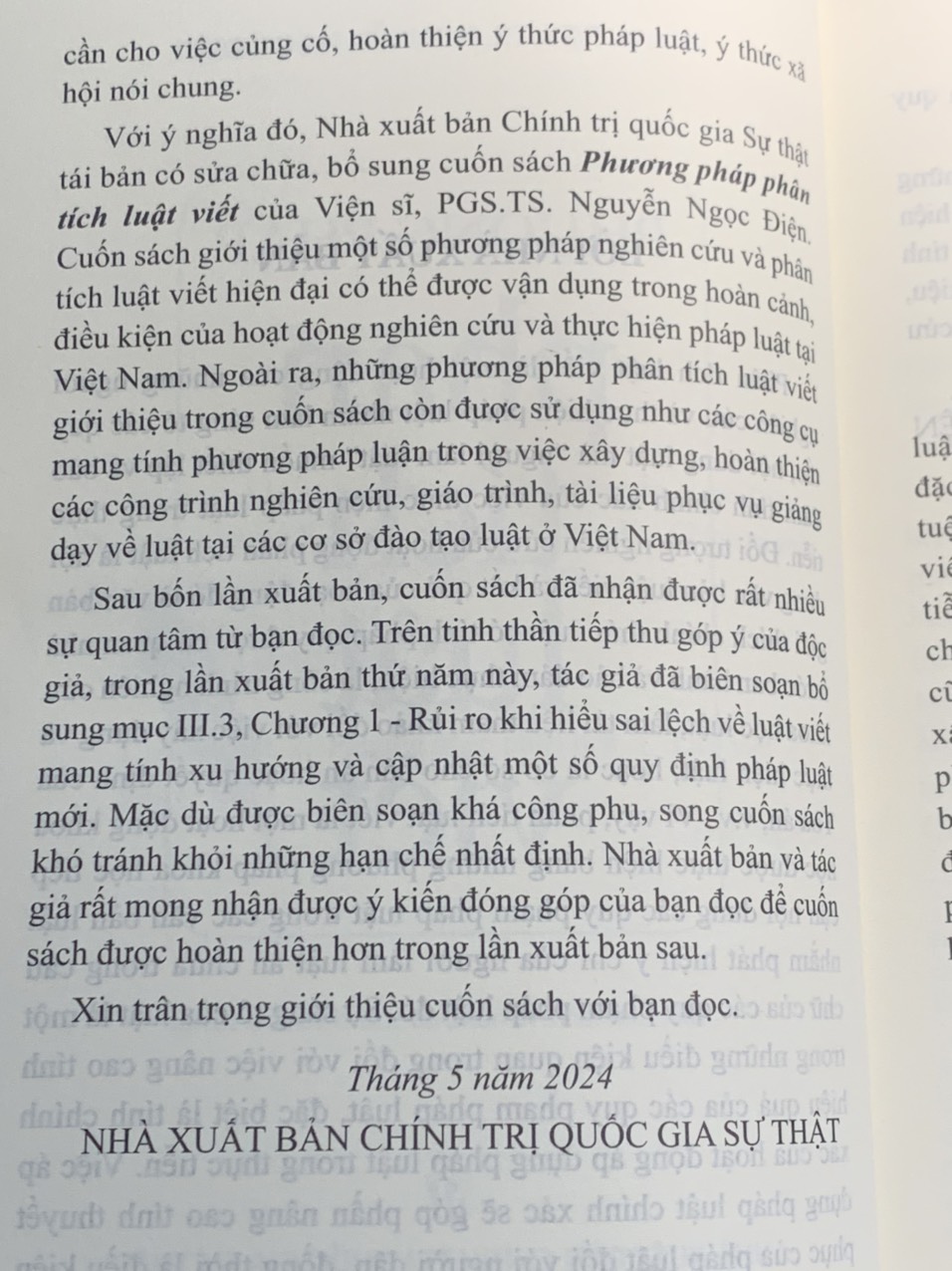Phương pháp phân tích luật viết tái bản lần năm, có chỉnh sửa, bổ sung