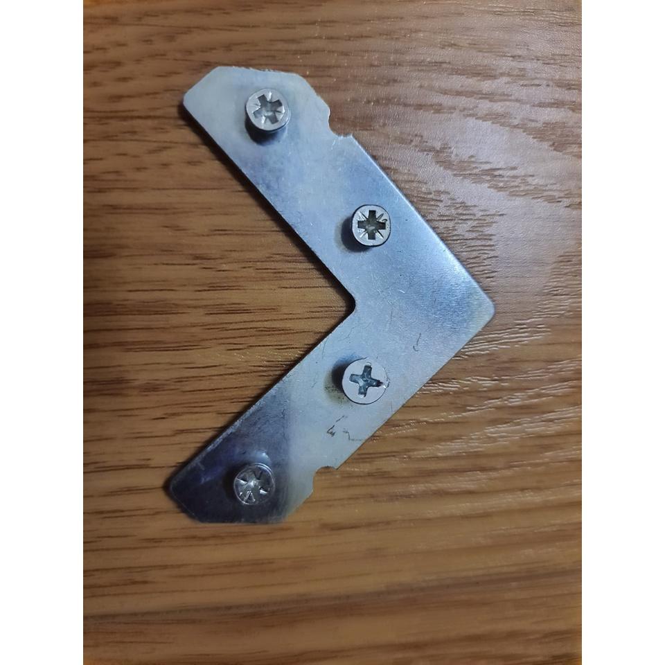 Ke góc làm hộp đèn nhôm nhét cạnh 8cm