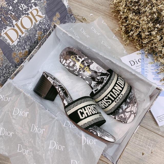Guốc full box Size: 35->38 500