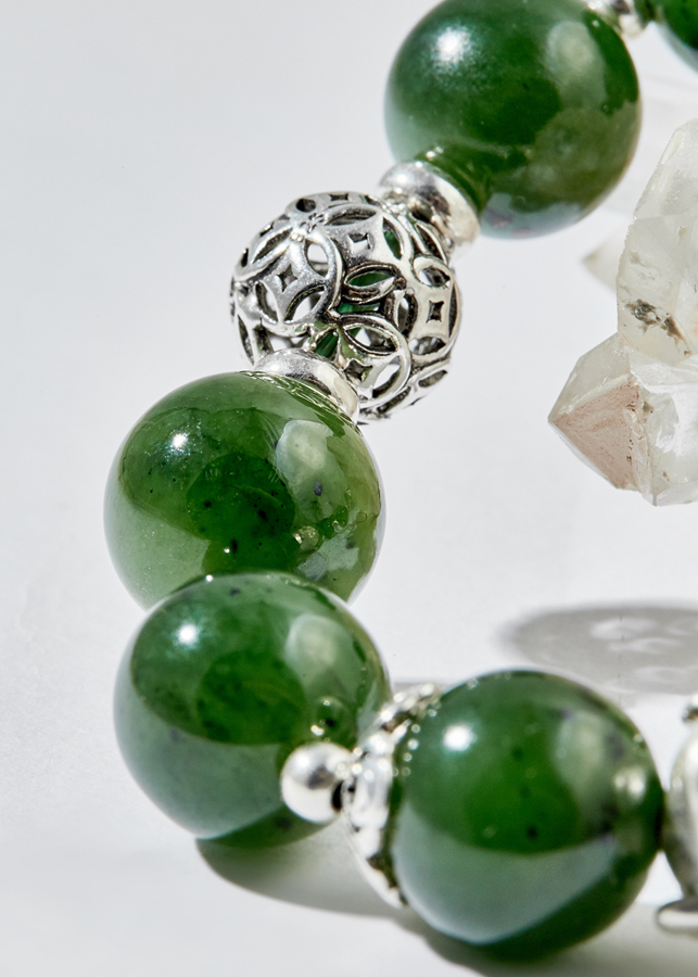 Vòng tay ngọc bích charm phật Ngọc Quý Gemstones