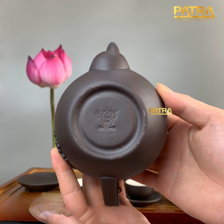 Bộ ấm chén uống trà cao cấp, bộ ấm trà Bát Tràng - trường sa hoa mai lòng chén xanh