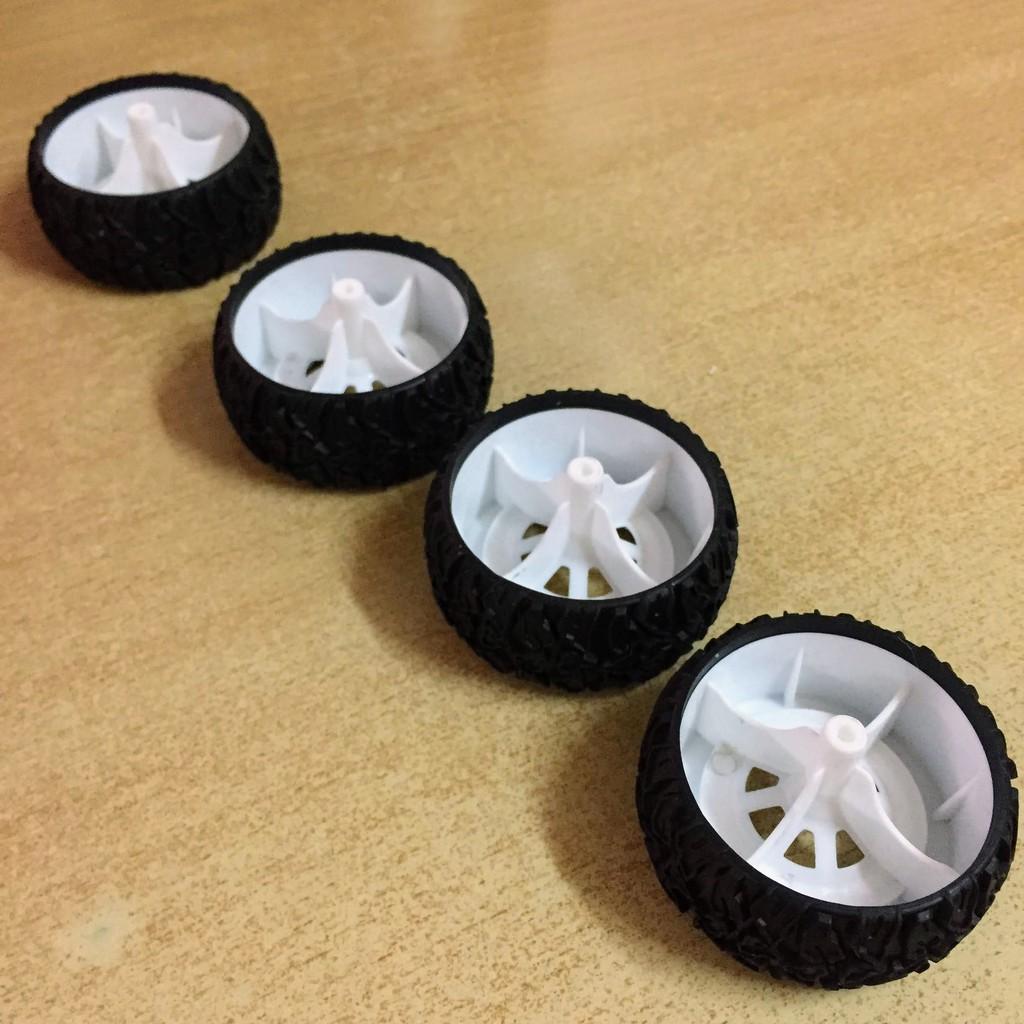 Bộ 4 bánh nhựa cao su cao cấp lỗ trục 2.5 đến 3mm đường kính 55mm