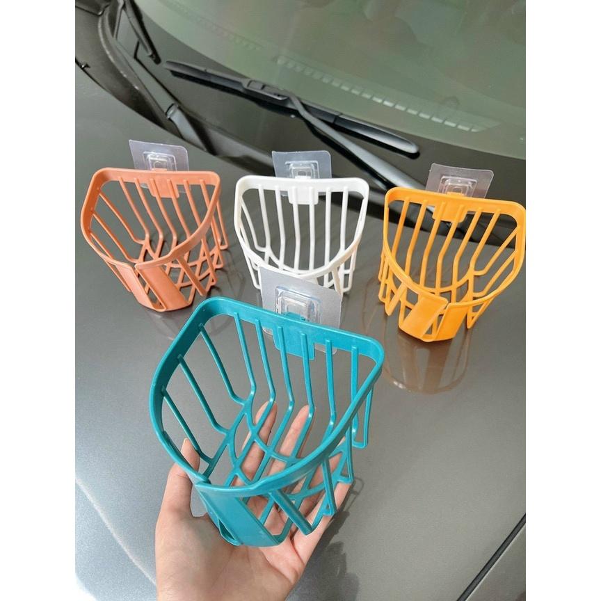Giỏ nhựa đựng giấy vệ sinh dán tường