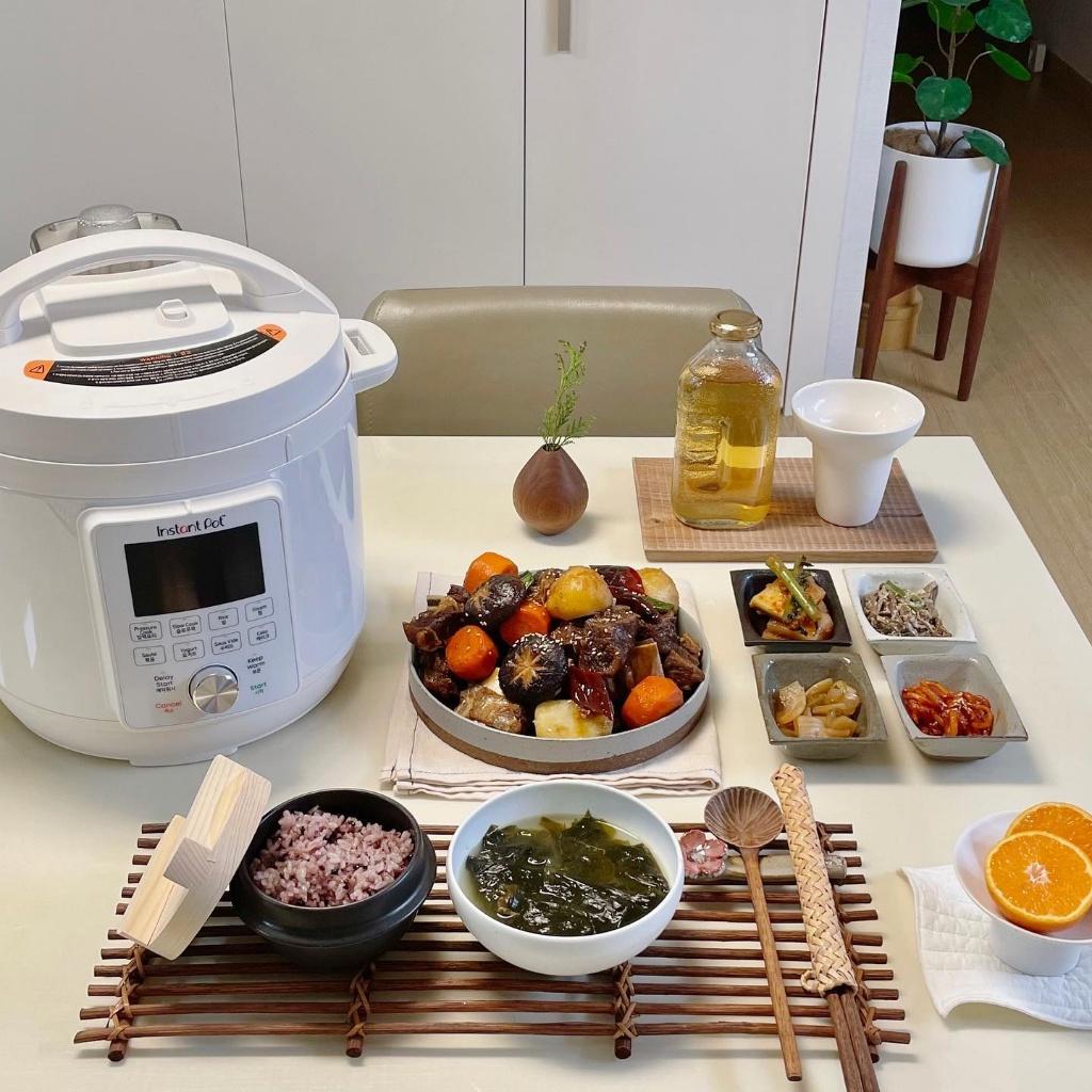 Nồi Áp Suất Đa Năng INSTANT POT 9IN1, Dung Tích 5.7L, Công Nghệ hơi Nước, Nhập Hàn, Bh 12 Tháng