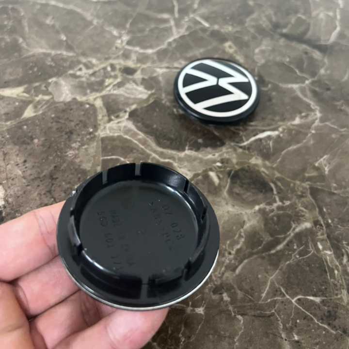 01 chiếc Logo chụp mâm, ốp lazang bánh xe ô tô dùng cho Volkswagen