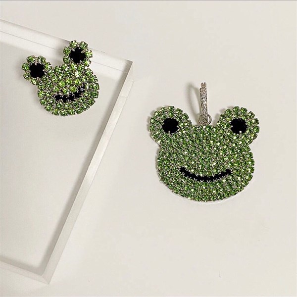 Mushroom Lee - Bông tai Frog đính đá xanh bất đối xứng