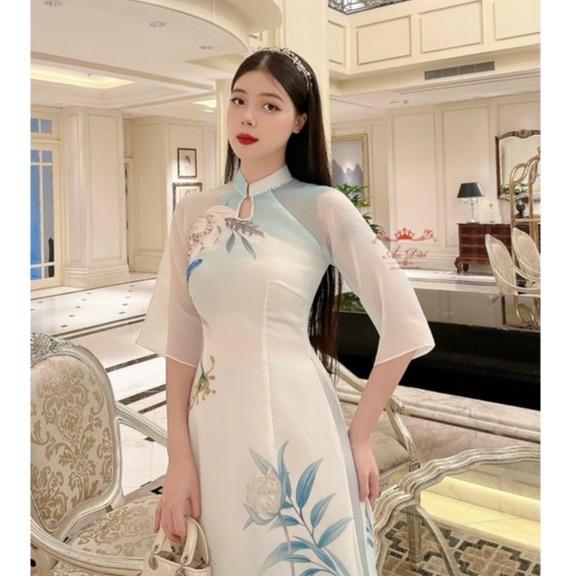 Áo dài cách tân 4 tà in hoa đính kết trai tay lỡ tiểu thư
